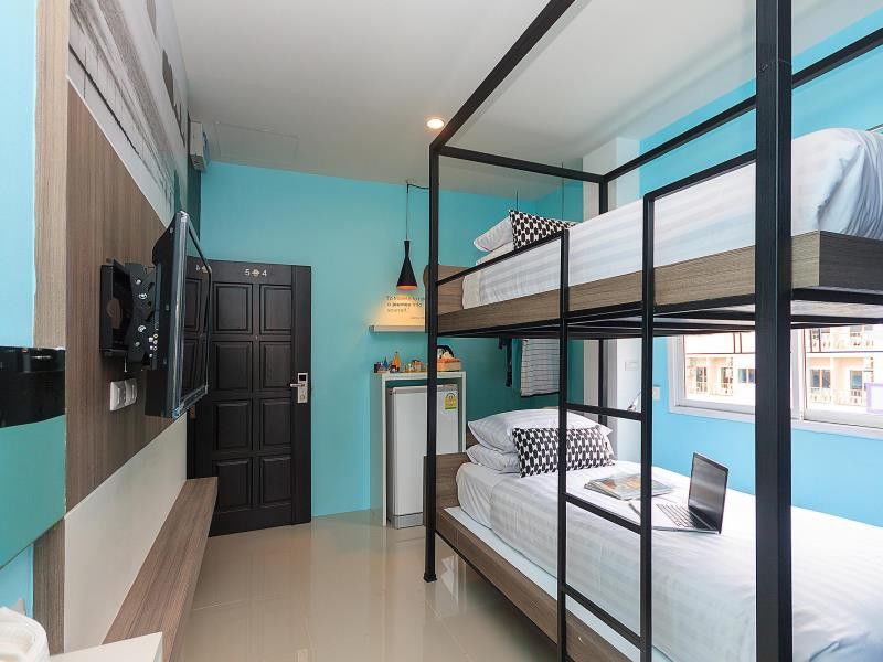 Hotel The Journey Patong