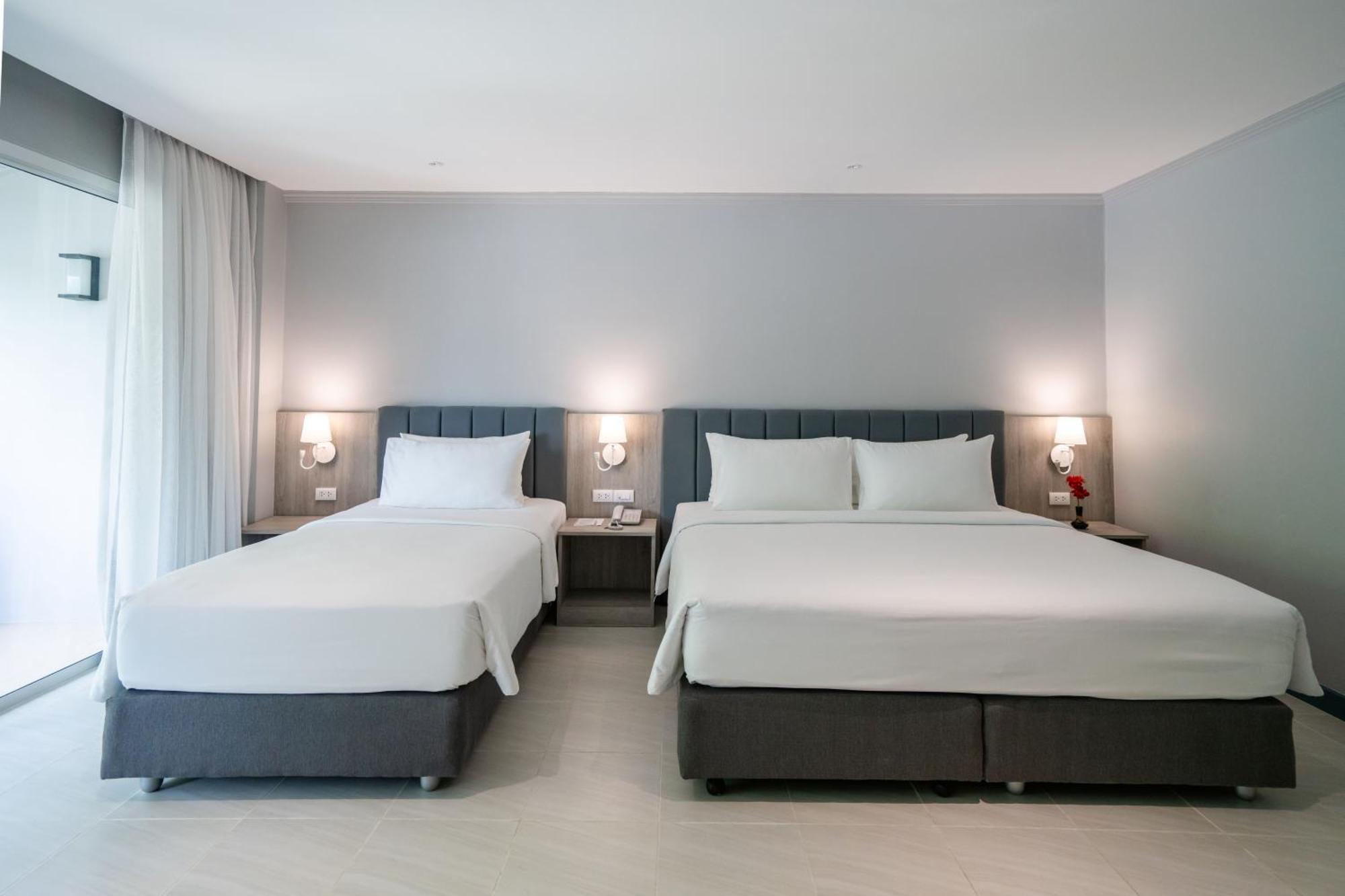 Phuket Island View - Sha Extra 4*