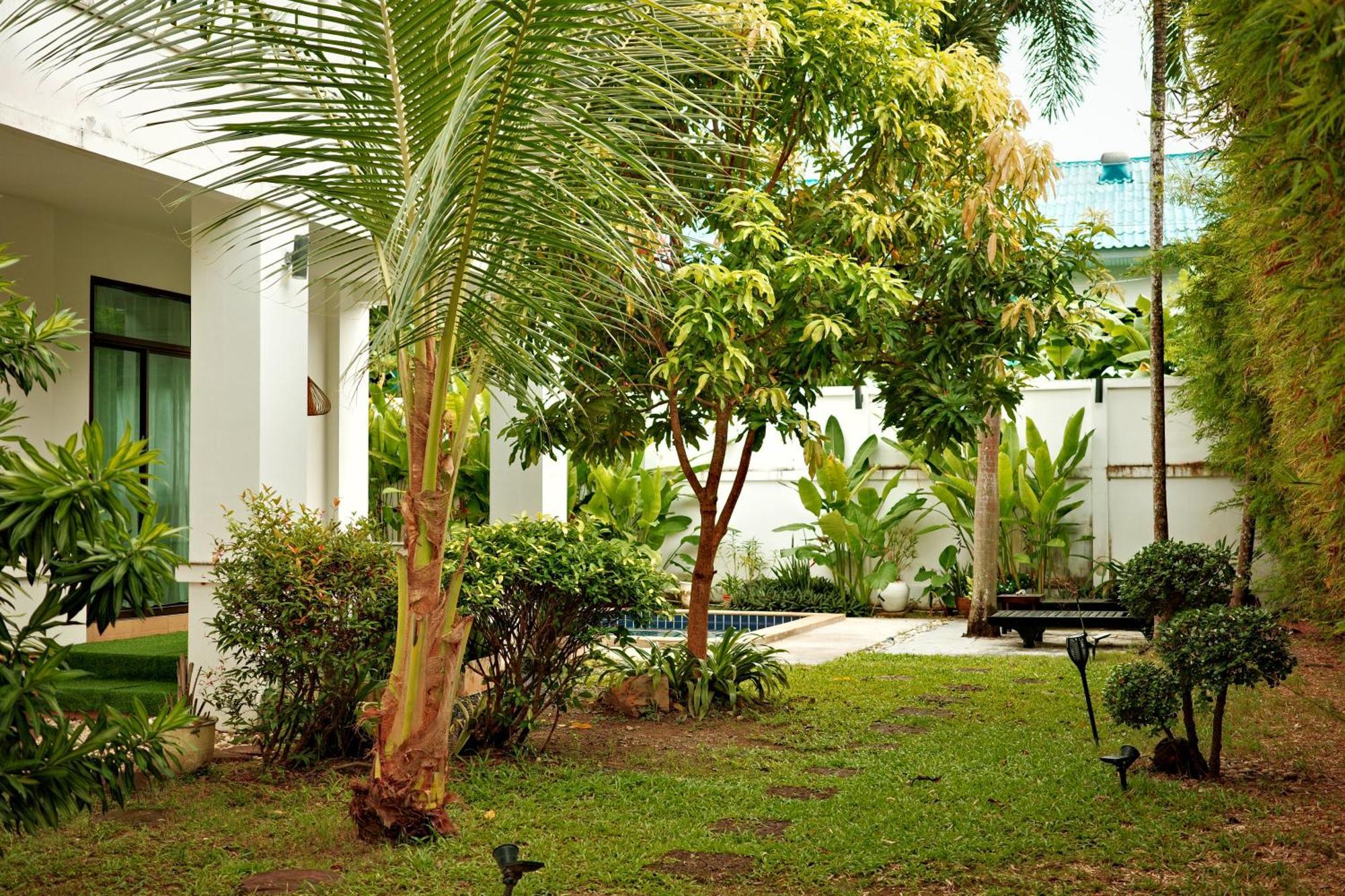 Beachfront Pool * Kamala Beach
