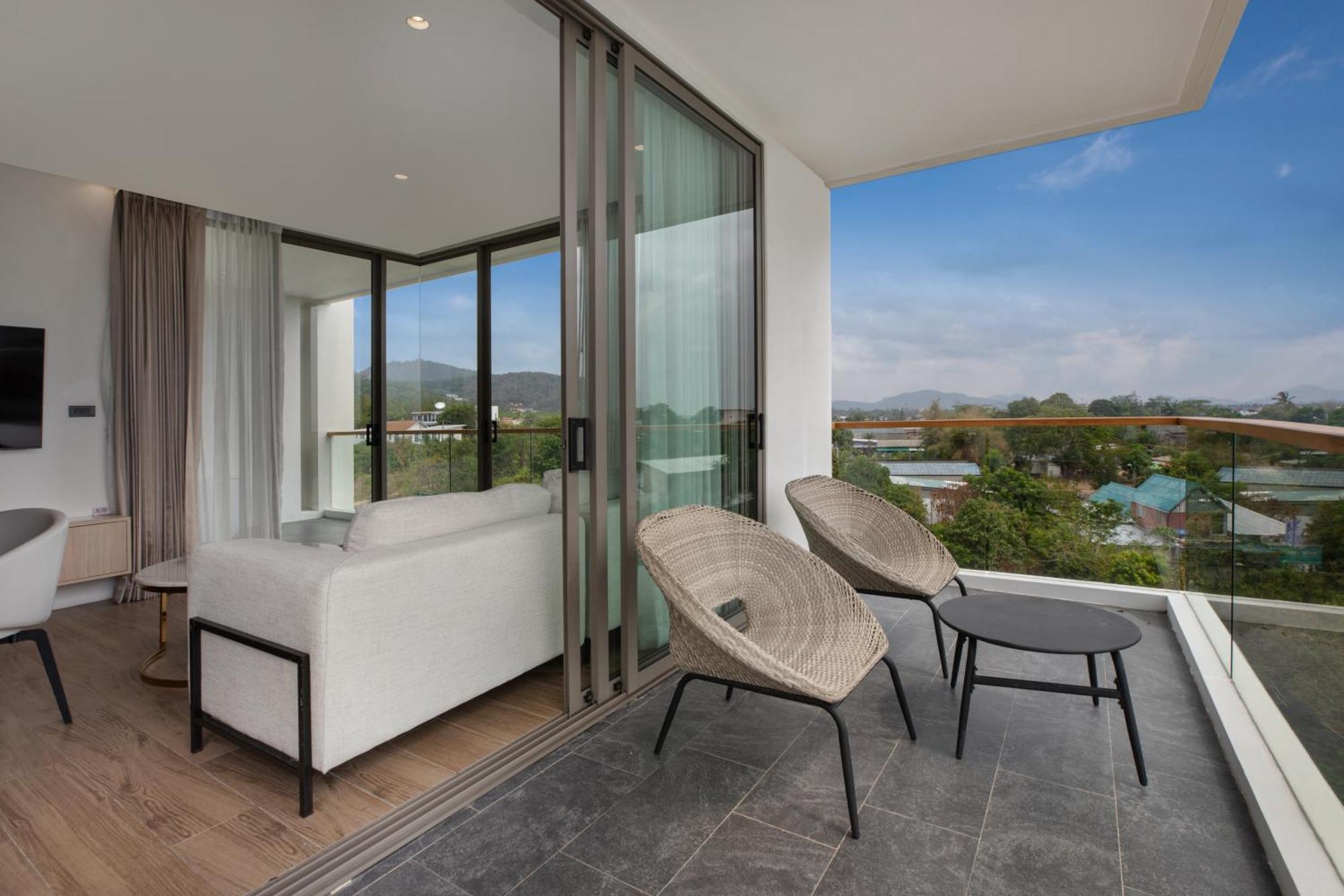 Elite Atoll Serviced Phuket 4*