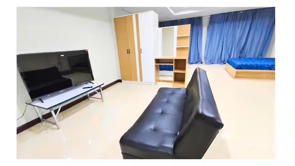 Apartment House