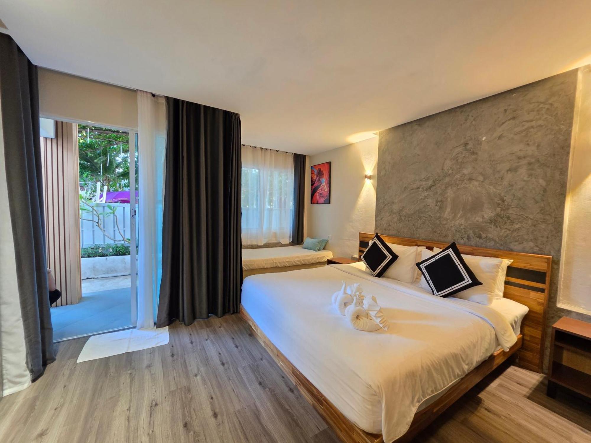 Tt Naiyang Phuket Nai Yang