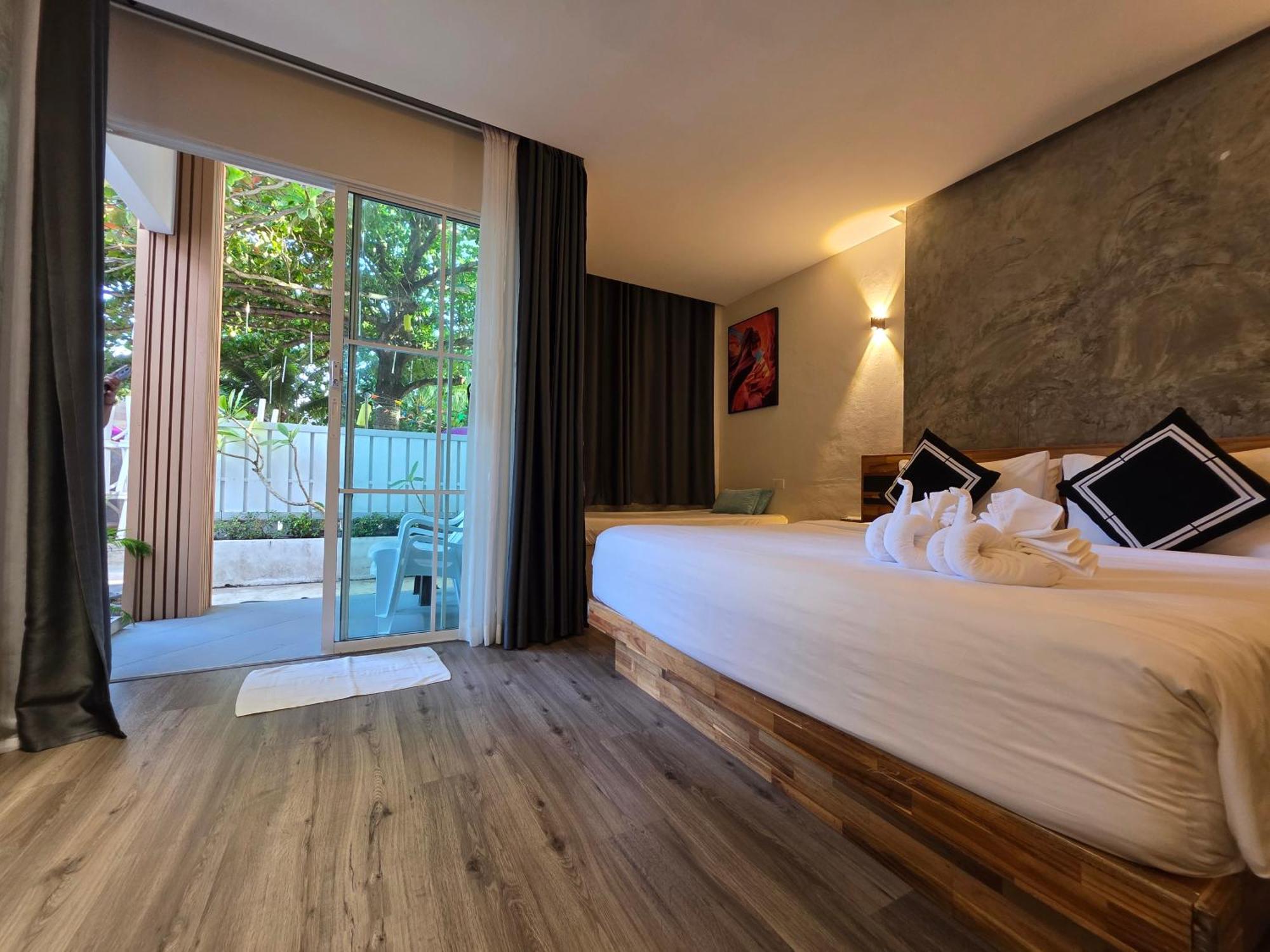 Tt Naiyang Phuket Resort 2*