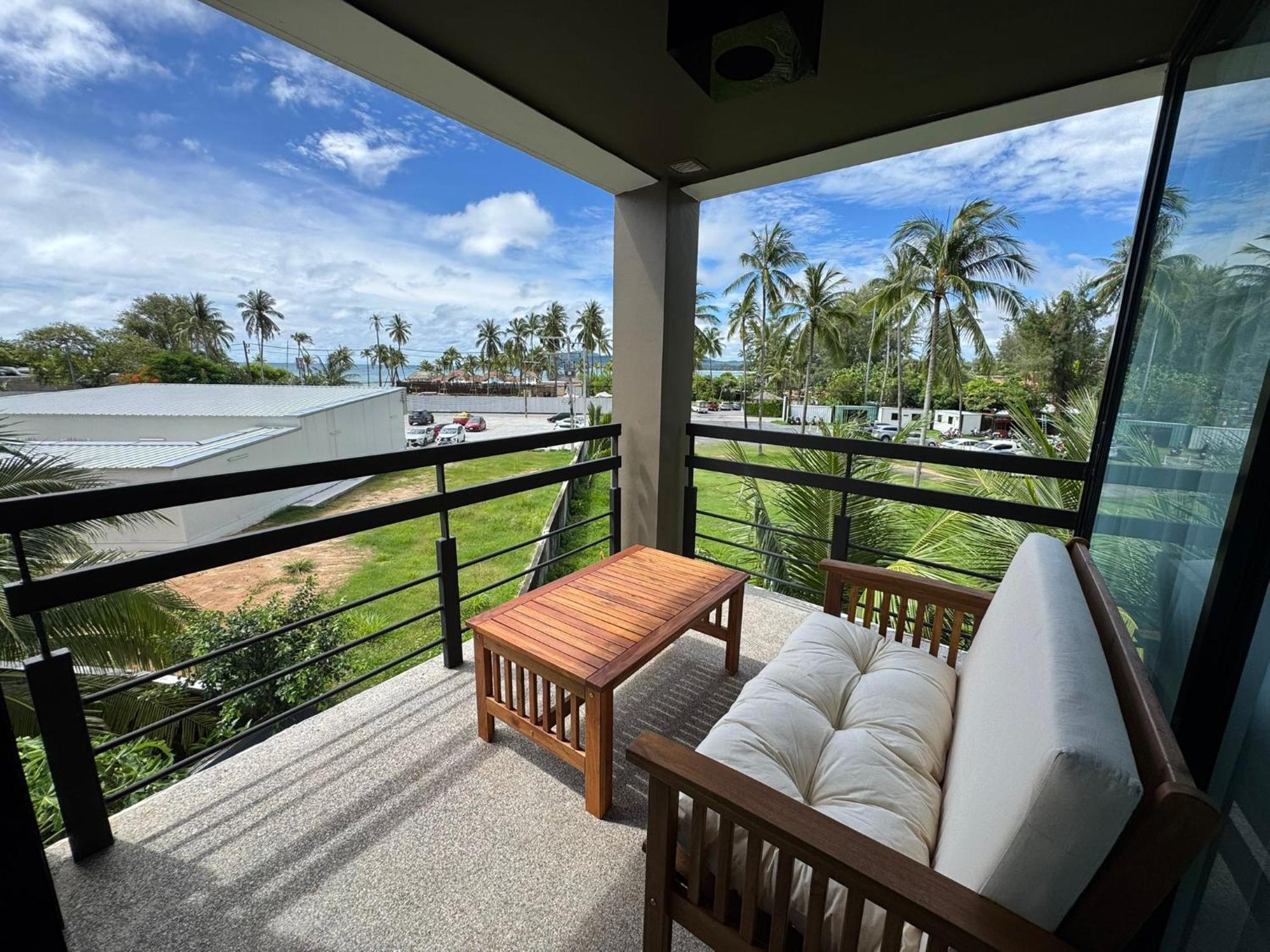Apartment Private At Kris By Lofty *