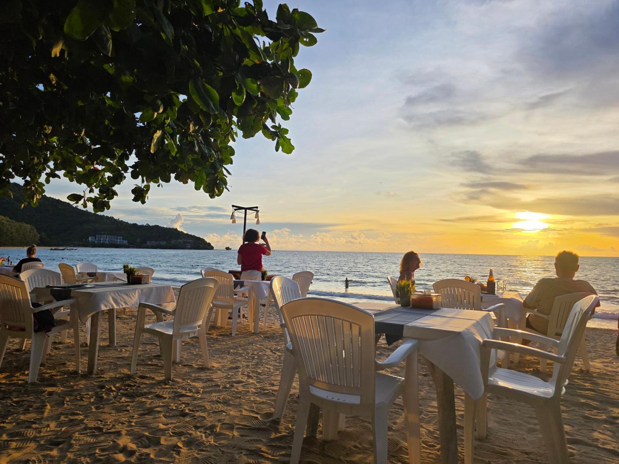 Tt Naiyang Phuket Resort