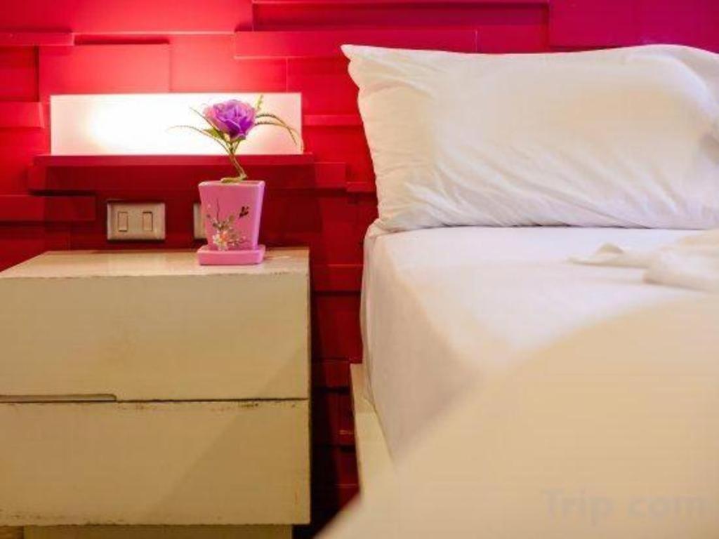 Hotel Oyo 292 The Oddy Hip Patong