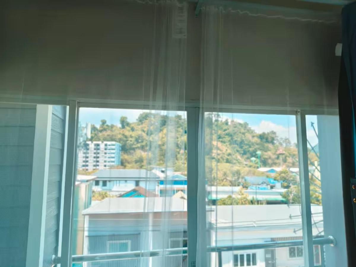 Apartment House *