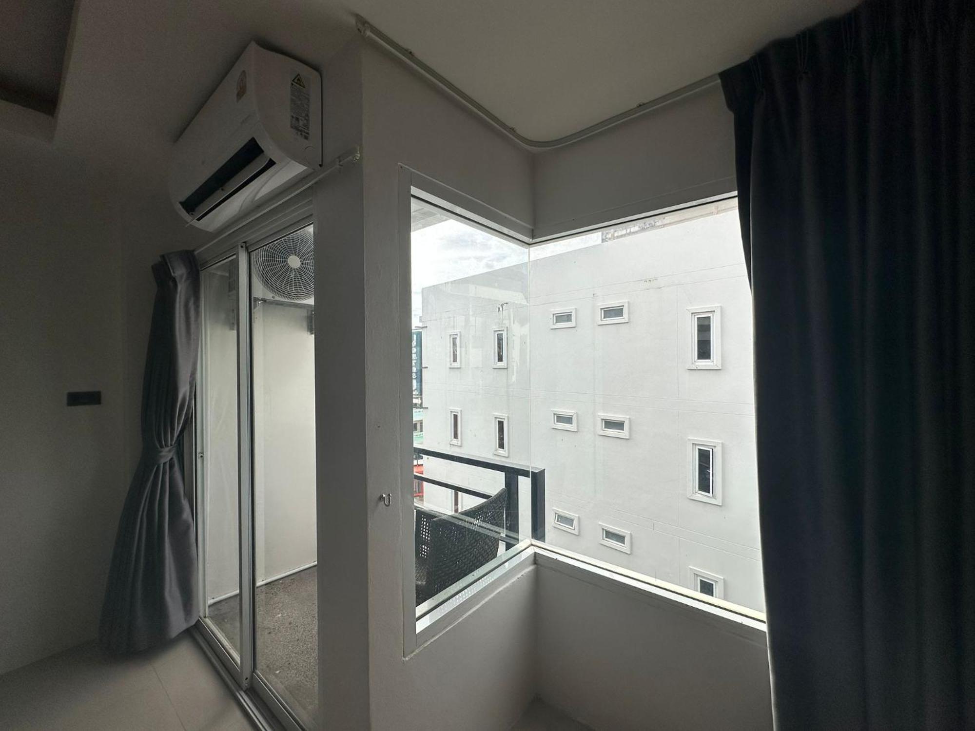 Quantum Apartment *