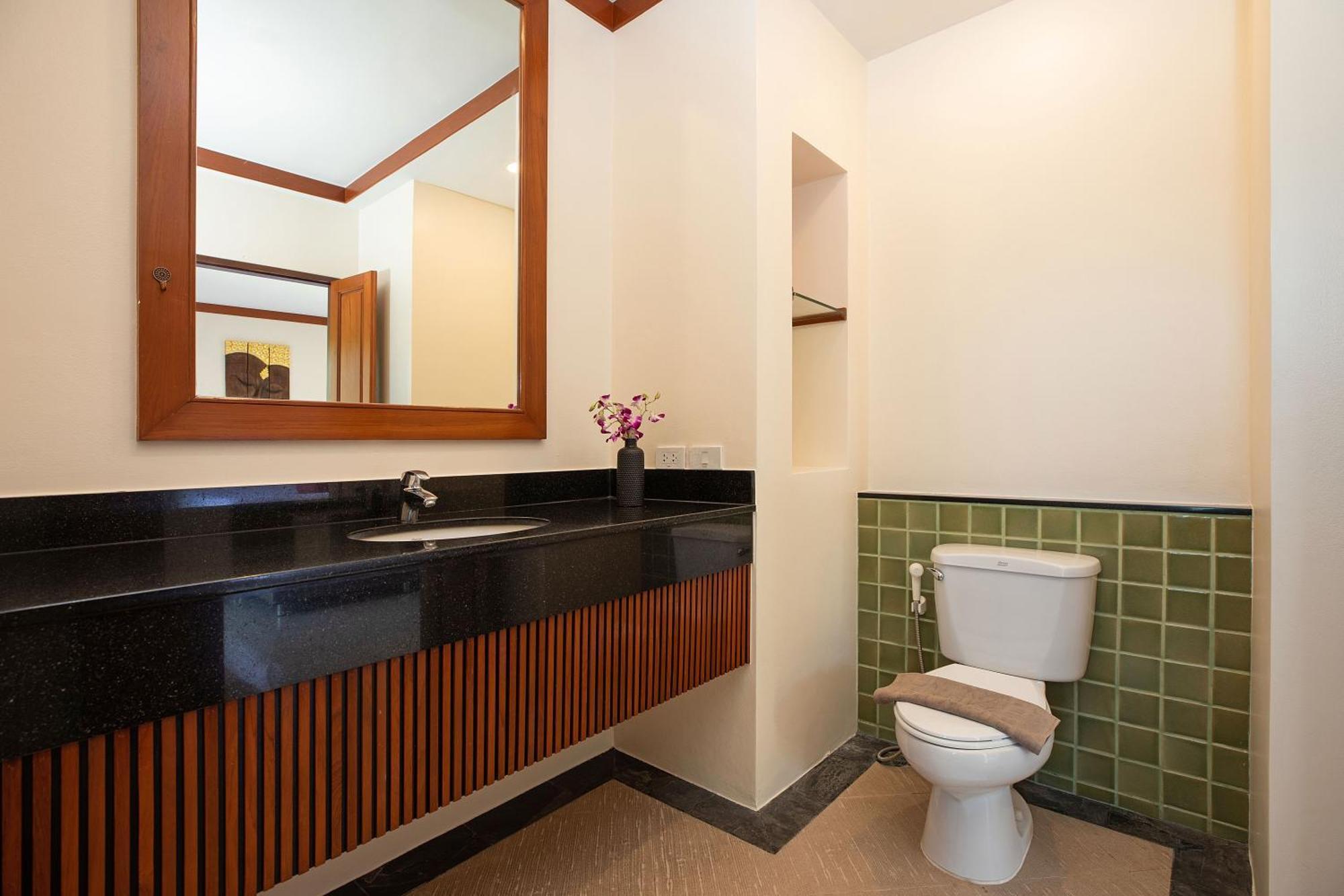 Villa Tropical Living At 3br Pool Bianca, Baan Bua Luxury Estate, Nai Harn *
