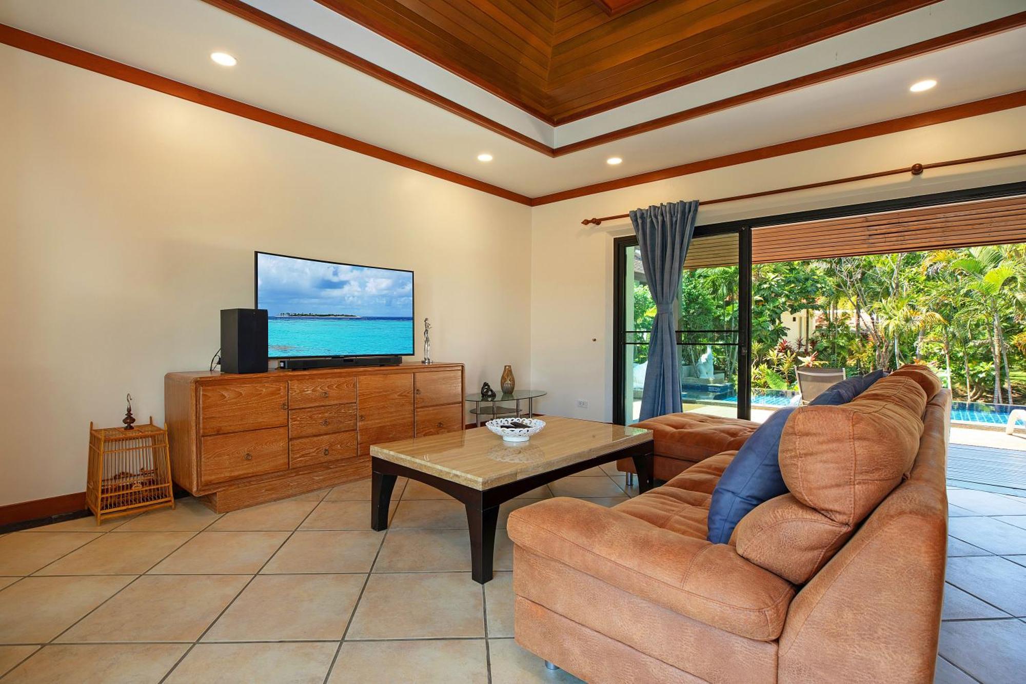 Villa Tropical Living At 3br Pool Bianca, Baan Bua Luxury Estate, Nai Harn