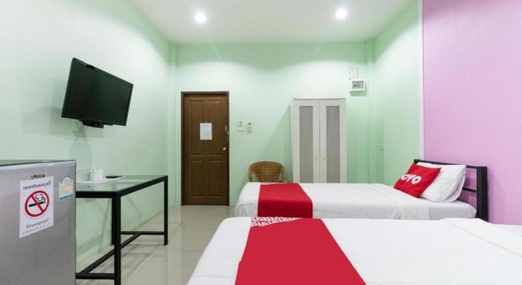 Oyo 1163 Eden Hotel Phuket
