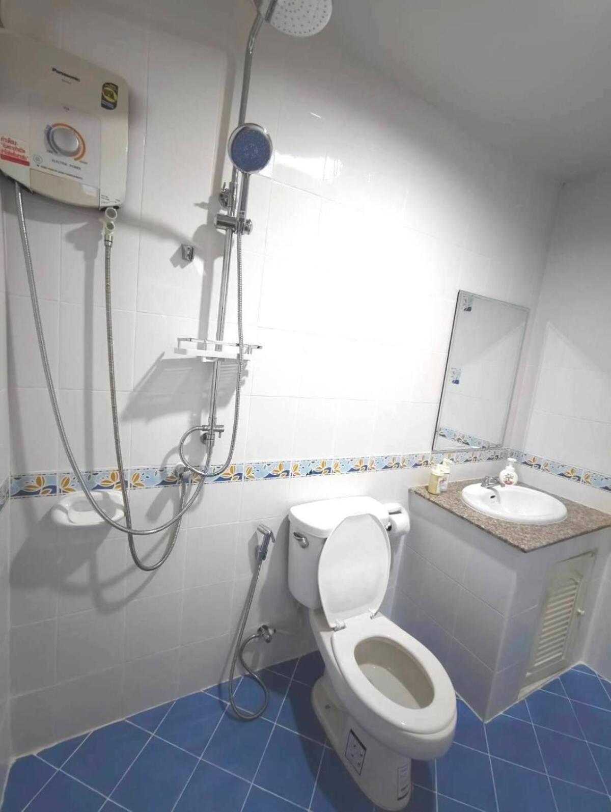 House Apartment *