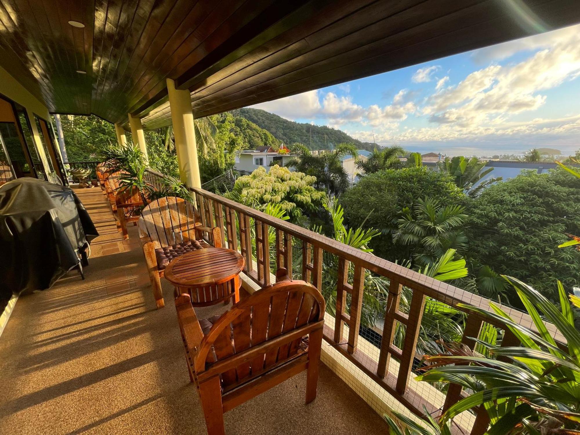 Villa Kata Sunset - 3br Private Pool - Seaview
