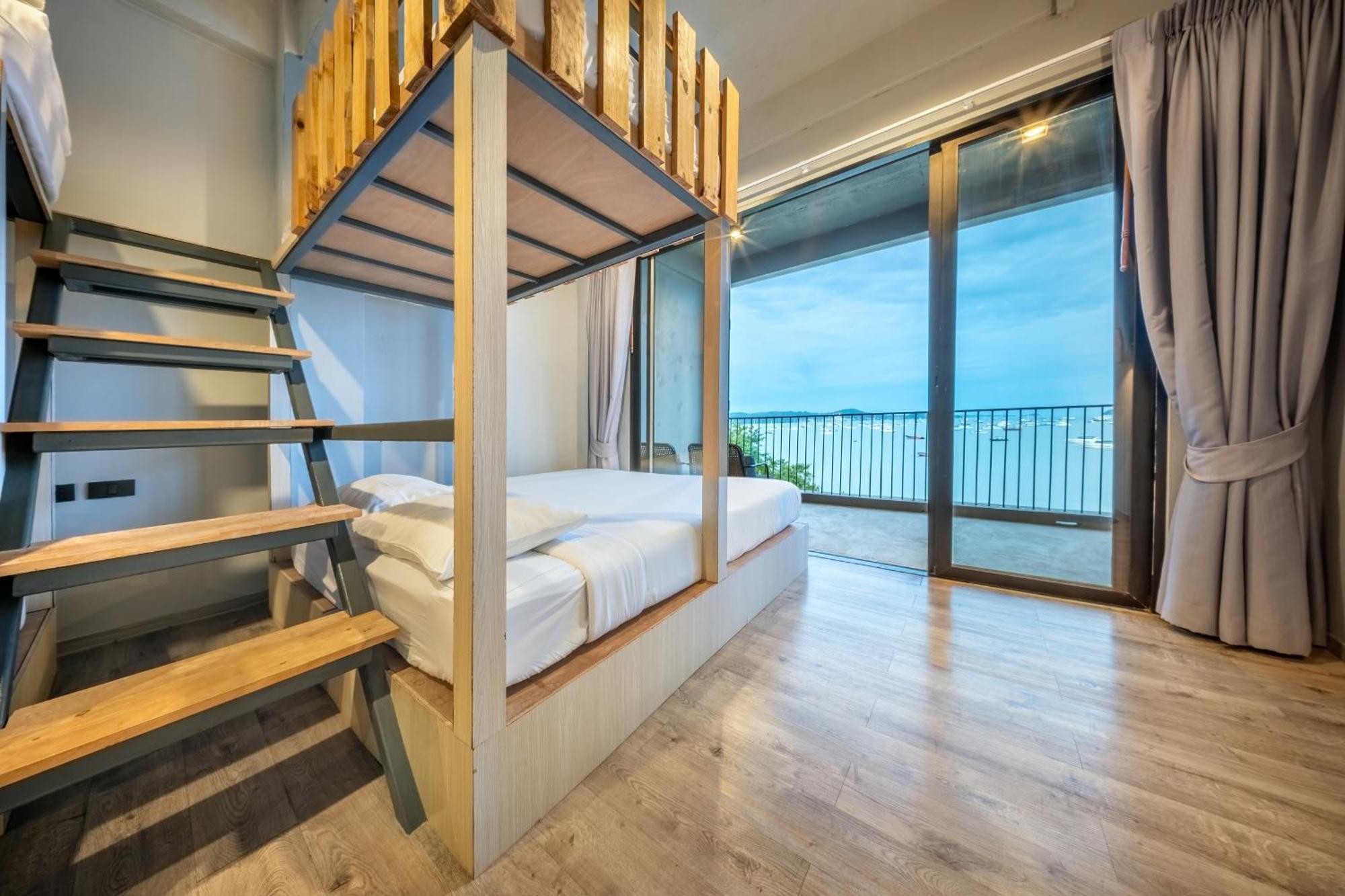 Shin Arch39 Phuket Front - Sha 4*