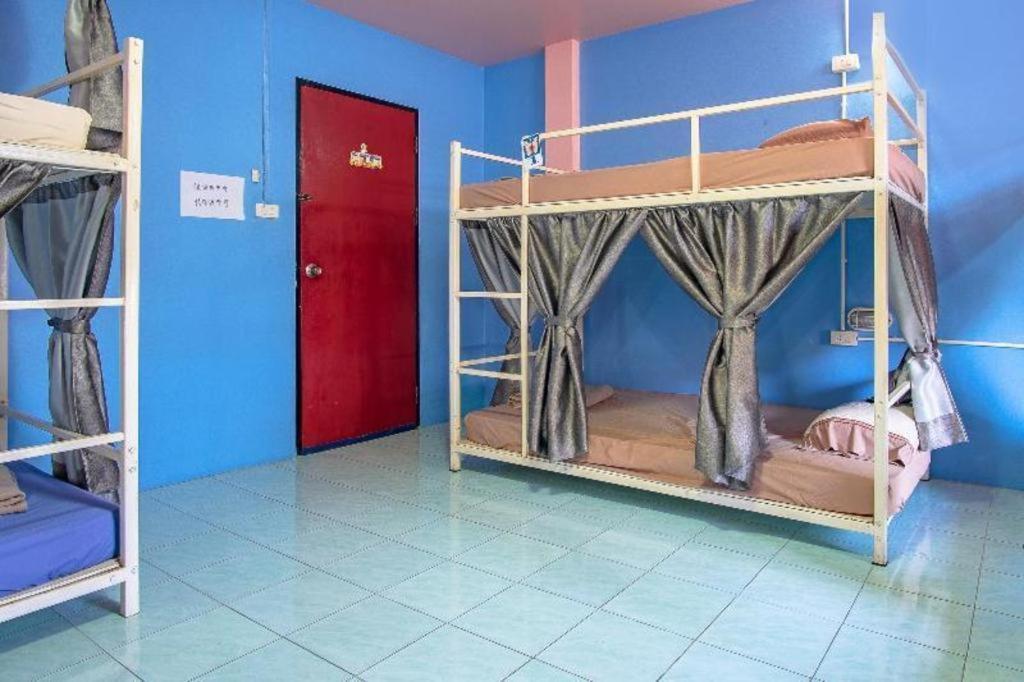 Oyo 586 I Albergue *