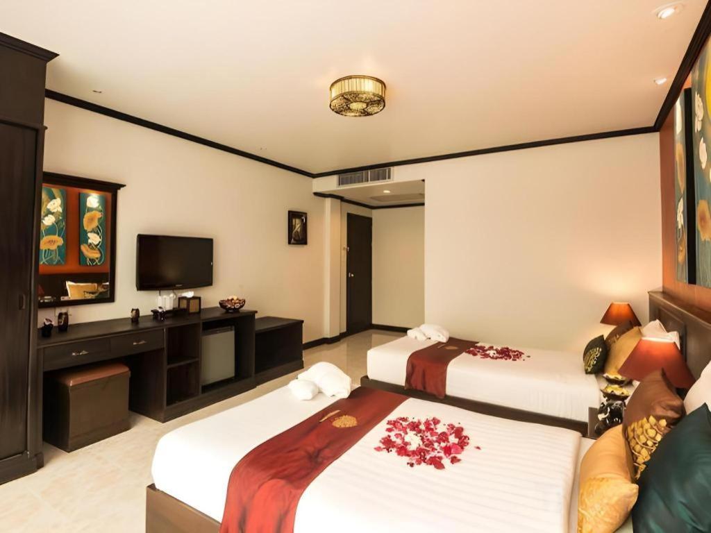 Tanawan Phuket 3*