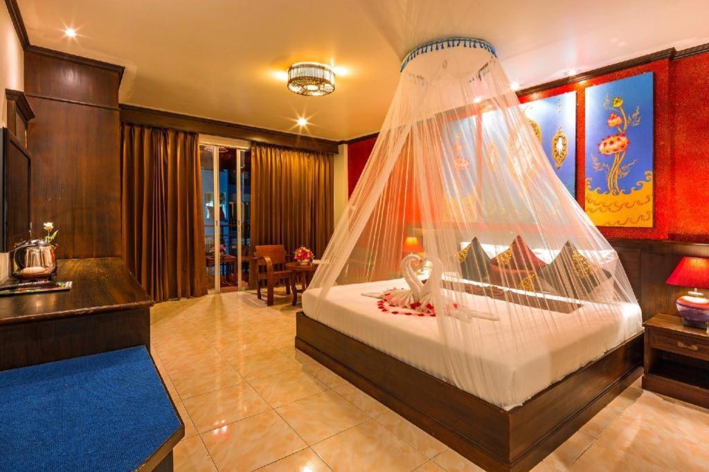 Hotel Tanawan Phuket
