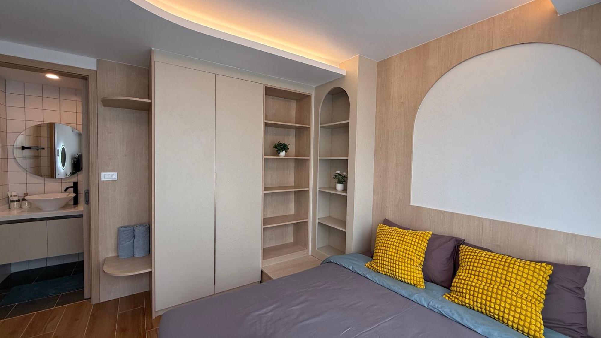 Apartment Near The Sea 601