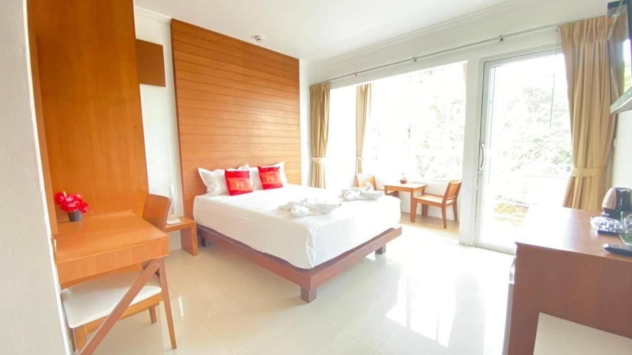 Sukcheewa Phuket 3* Patong