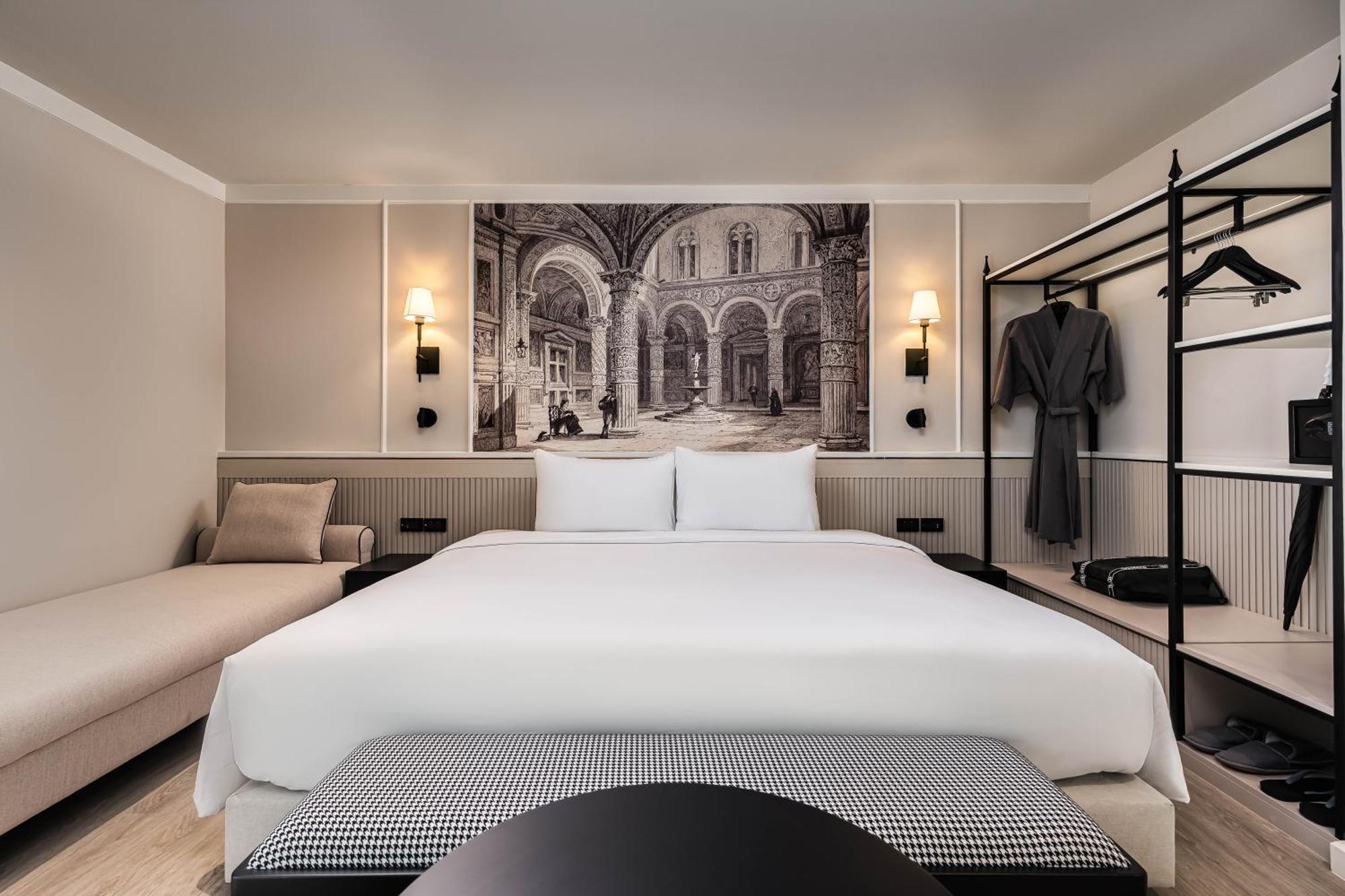 Chateau Du Village Hotel 4*