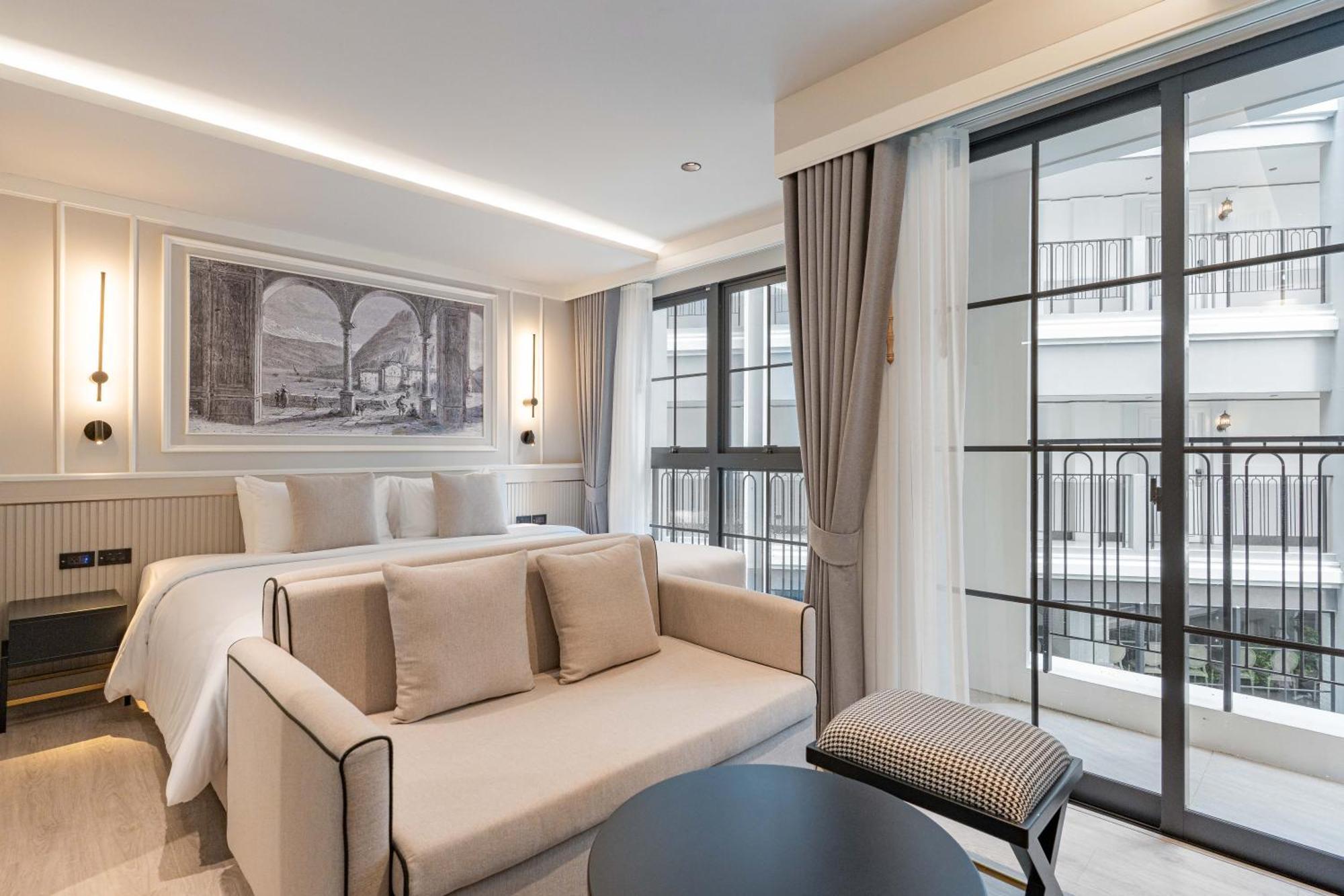 Chateau Du Village Hotel 4*