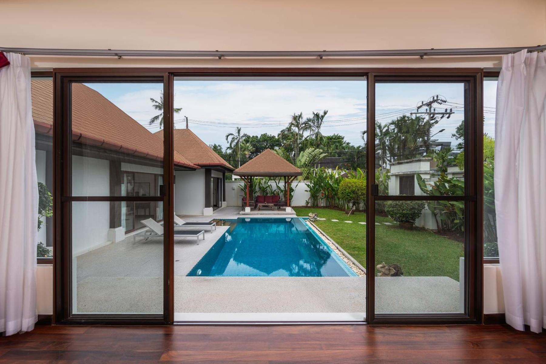 Iorangi| 3 Bedroom Private Pool In Villa