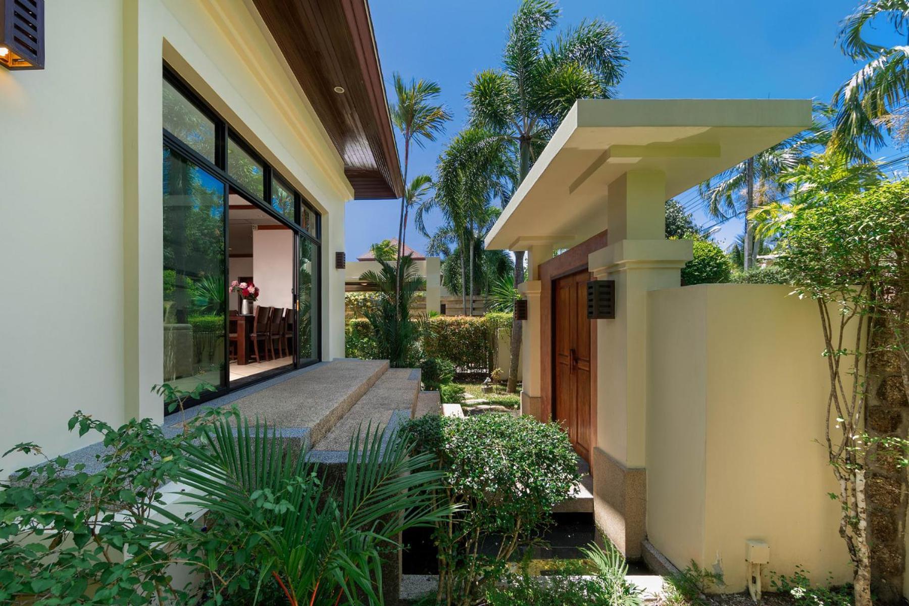 Hoata| Luxury 2br In The Baan Bua Estate | *