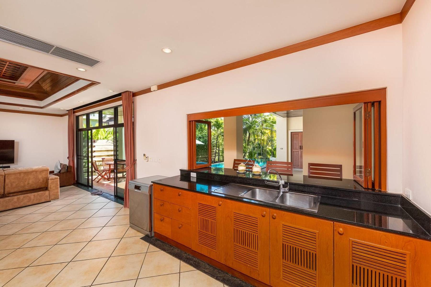Hoata| Luxury 2br In The Baan Bua Estate |