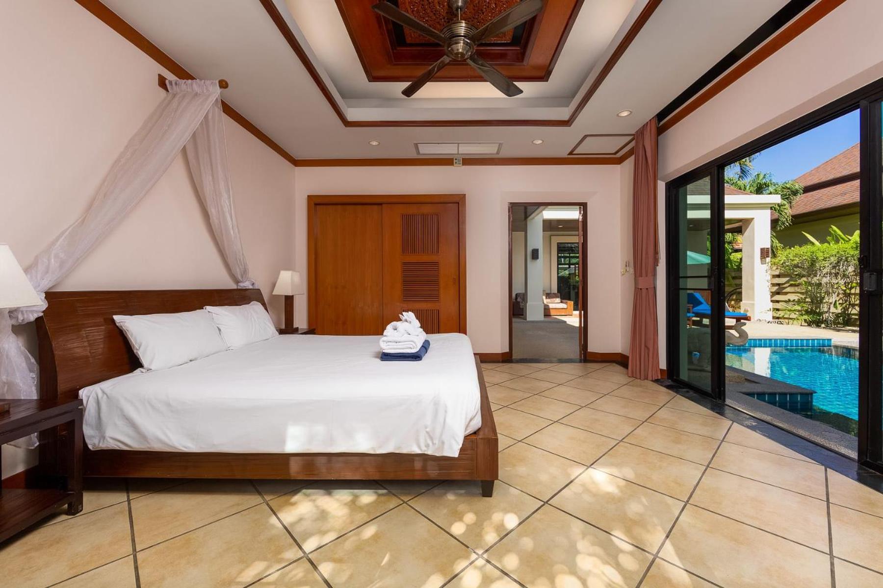 Hoata| Luxury 2br In The Baan Bua Estate | Villa Nai Harn