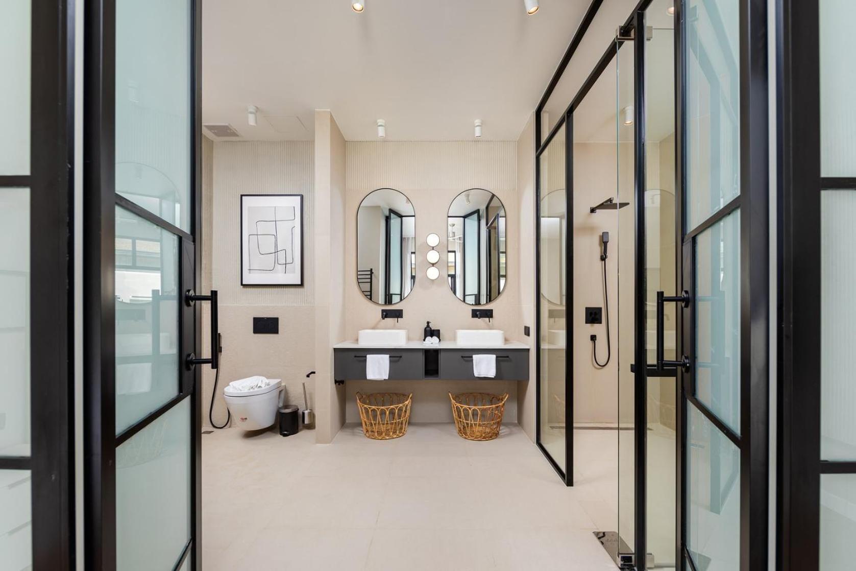 Mios | Brand New 2 Bedroom Private Pool In Popular Onyx | 3 Min To Naiharn Villa