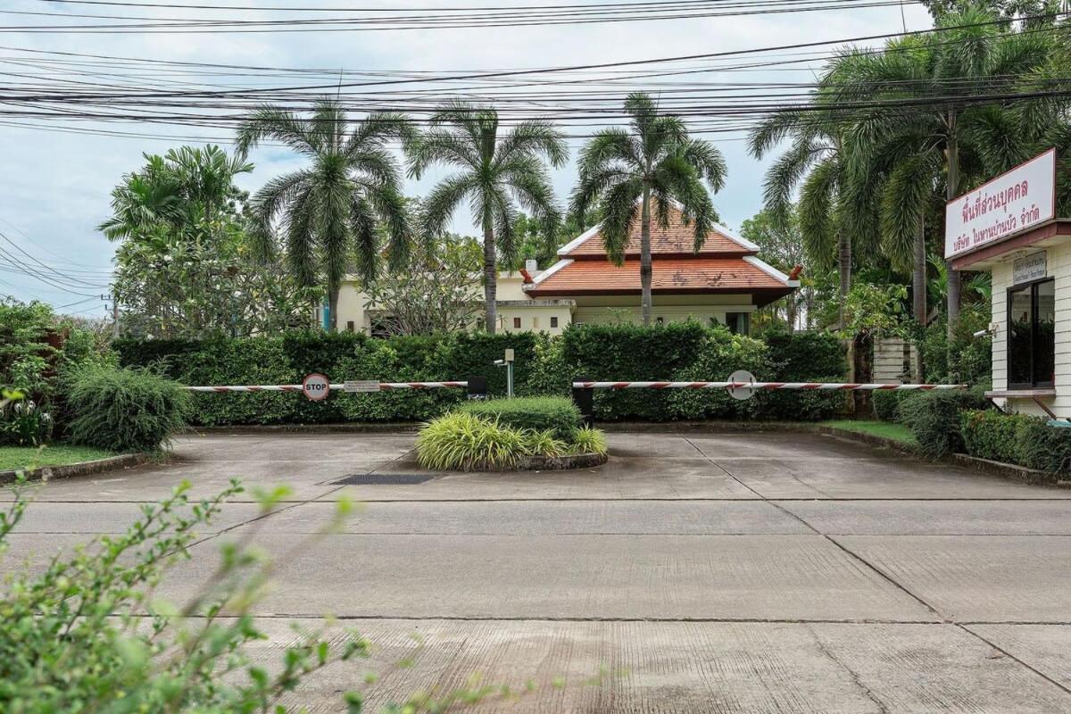 Villa Toba | 3br Gorgeous With Private Pool | Naiharn Nai Harn