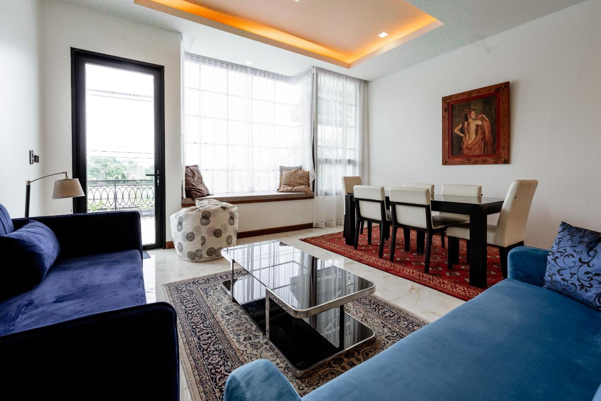 Viola 7 Bedroom, Fully Staffed, On The Golf Course * Thalang