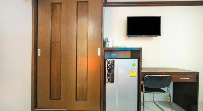 Oyo 232 Hometel