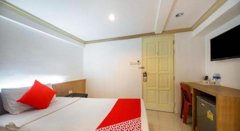 Hotel Oyo 232 Hometel