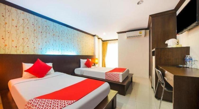 Oyo 232 Hometel Hotel Patong