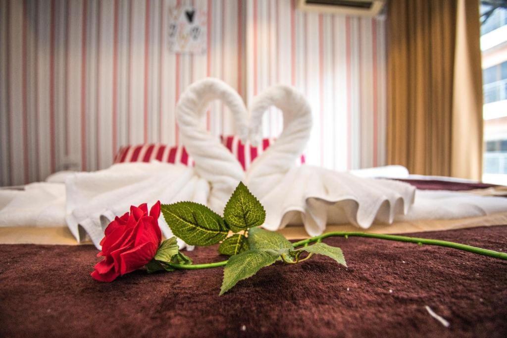 Long Hotel