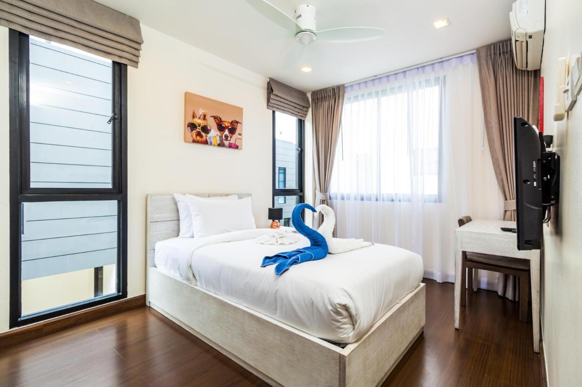 Phuket With Rooftop Pool In Laguna Park Villa *