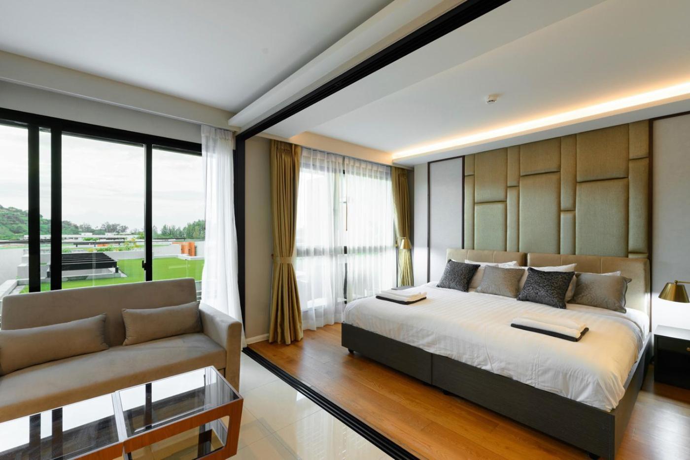 Apartment Newly Renovated In Mida Grande By Phuket Sabay Rent - Surin Beachfront, Expansive Terrace And Pools Ban Lum Fuang