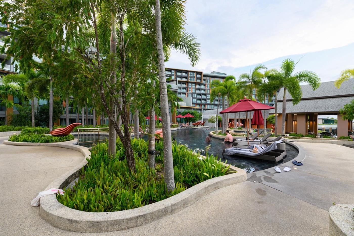 Apartment Newly Renovated In Mida Grande By Phuket Sabay Rent - Surin Beachfront, Expansive Terrace And Pools