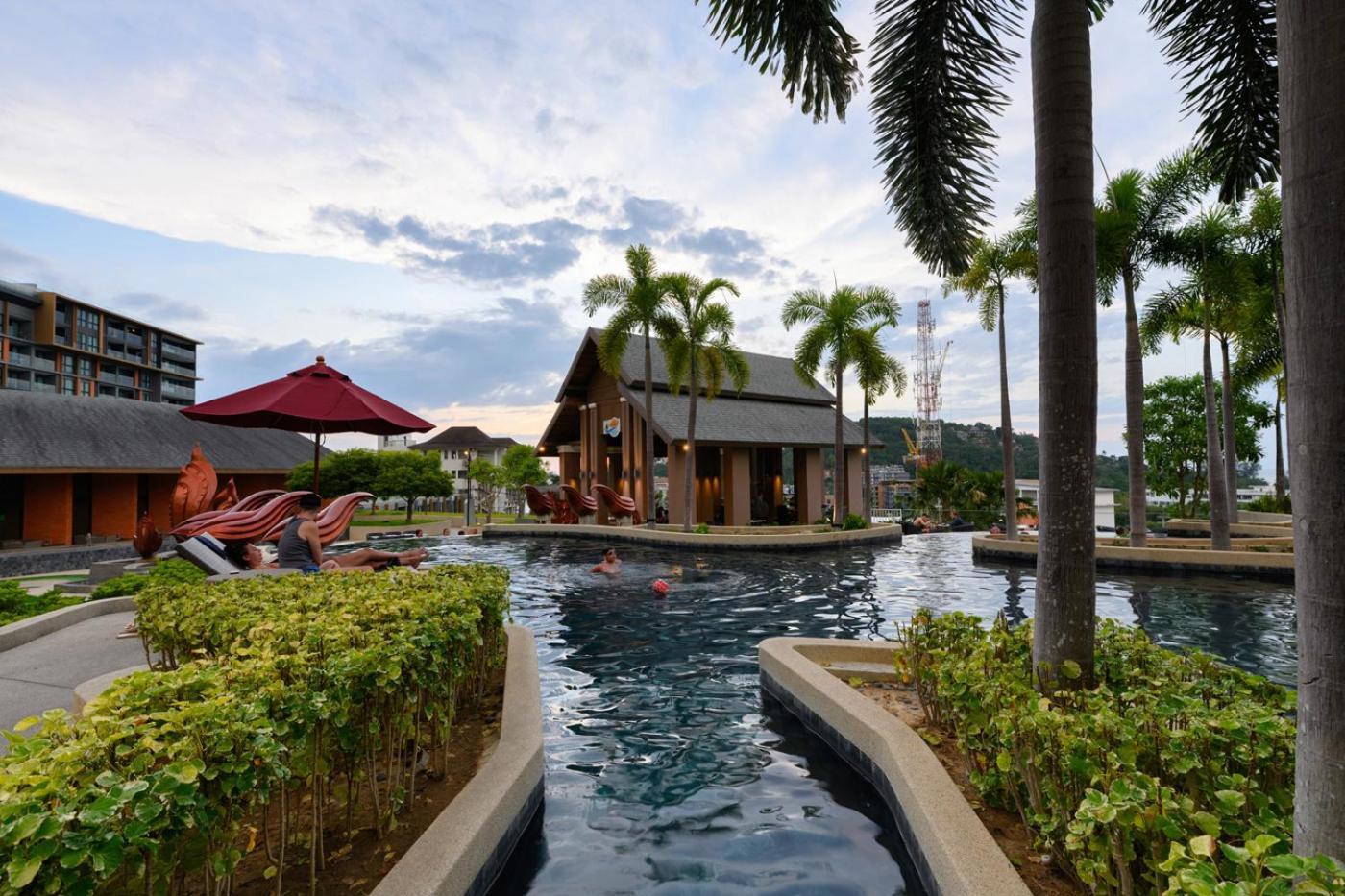 Newly Renovated In Mida Grande By Phuket Sabay Rent - Surin Beachfront, Expansive Terrace And Pools * Ban Lum Fuang