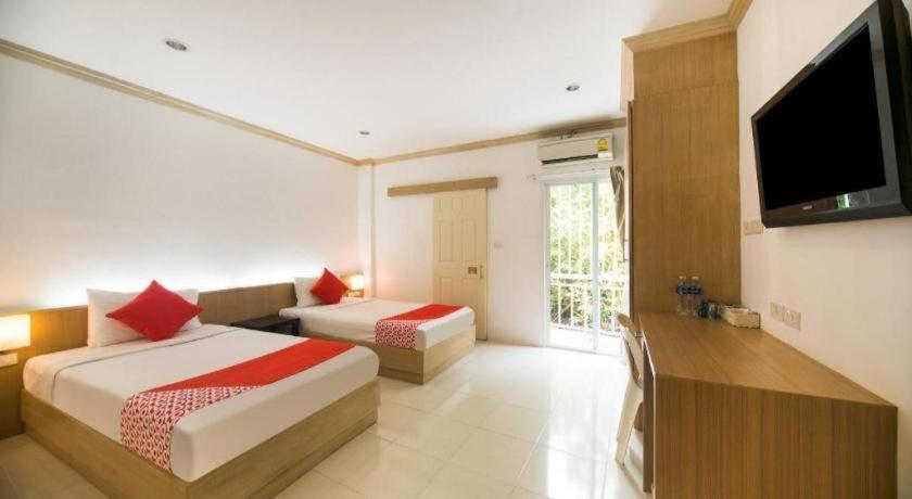 Hotel Oyo 232 Hometel Patong