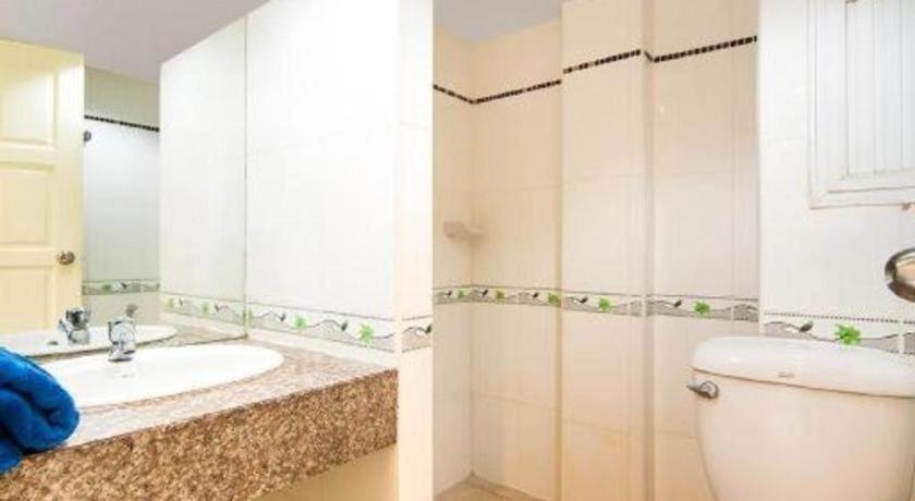 Hotel Oyo 232 Hometel 3*