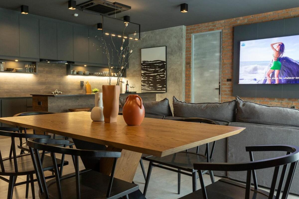 Apartment C125 Sea View Sauna Designer Furniture *