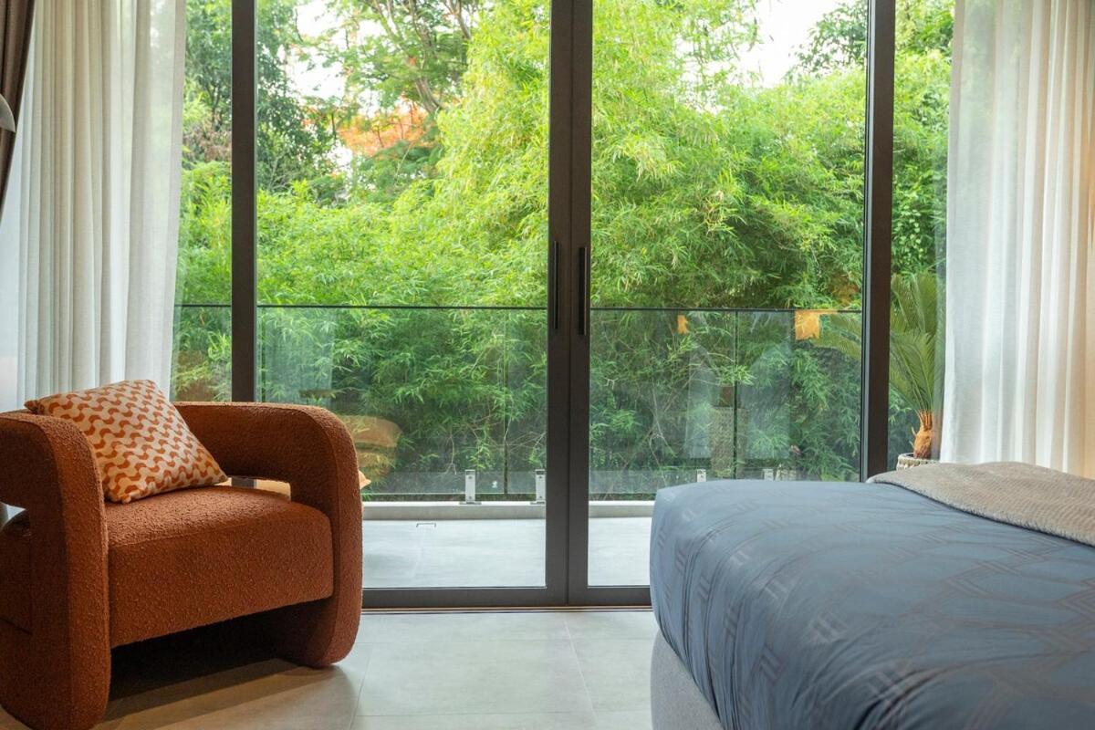 C125 Sea View Sauna Designer Furniture Apartment Ban Saiyuan