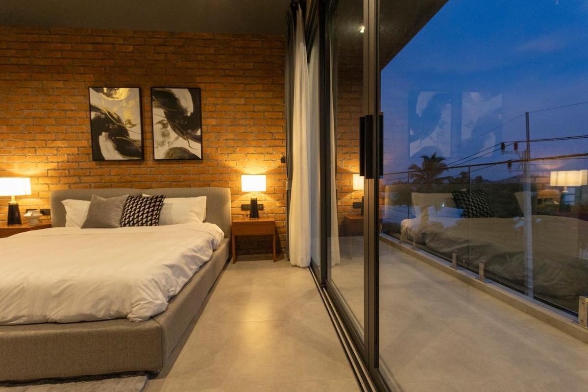 C125 Sea View Sauna Designer Furniture Apartment