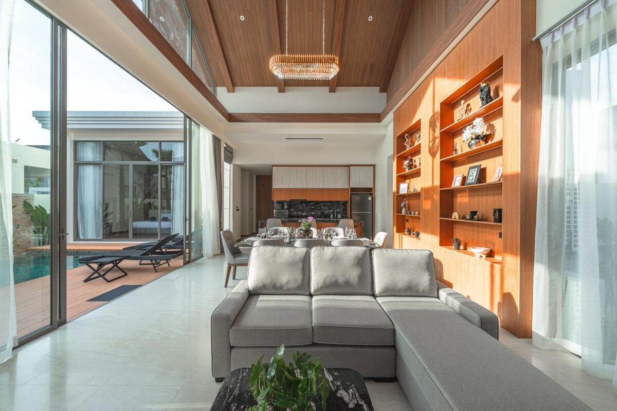 V186 Quiet Glamour Oasis 4br Poolside Sanctuary