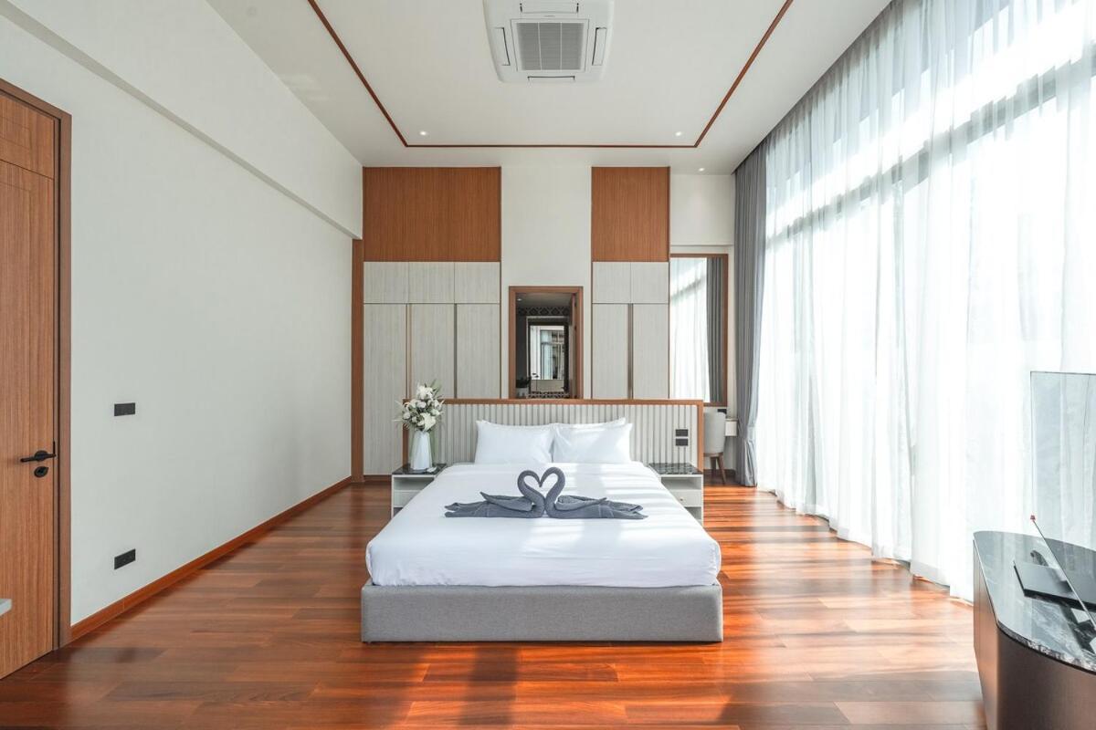 V186 Quiet Glamour Oasis 4br Poolside Sanctuary Thalang