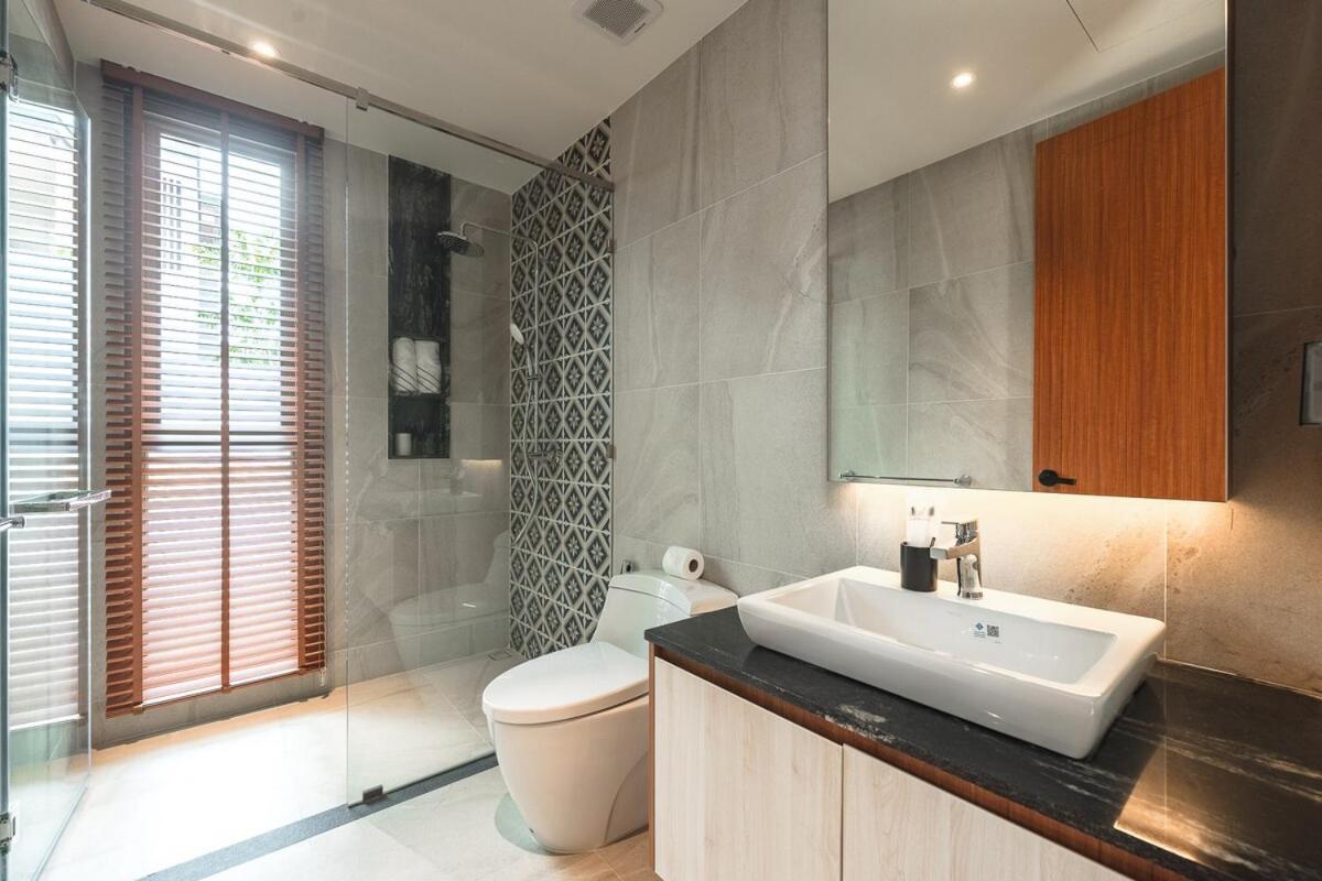 V186 Quiet Glamour Oasis 4br Poolside Sanctuary Villa Thalang