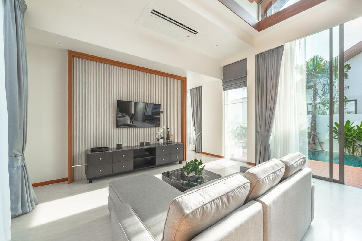 V186 Quiet Glamour Oasis 4br Poolside Sanctuary Villa Thalang