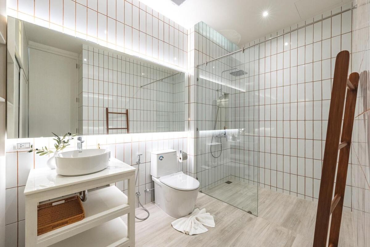 V185 New Modern With Private Pool Villa *